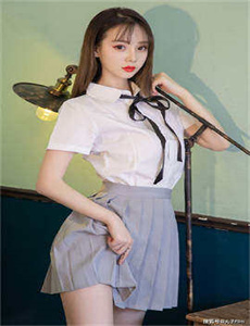 《女人的屁屁图片》