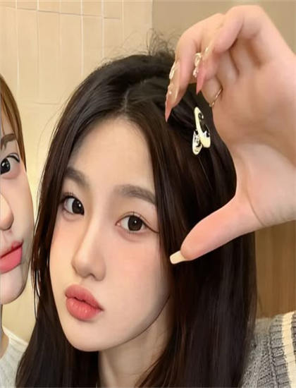 《堕落的妻子》与当代文化：文化传播与社会影响的思考 揭示电影的文化价值与意义